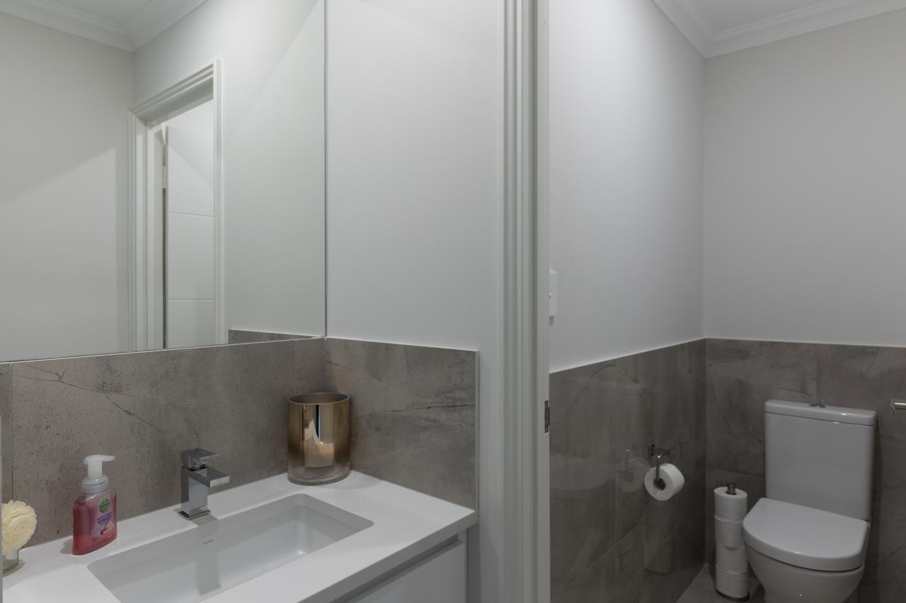 פרת'' Epsom On Swan Bed & Breakfast (Adults Only) מראה חיצוני תמונה